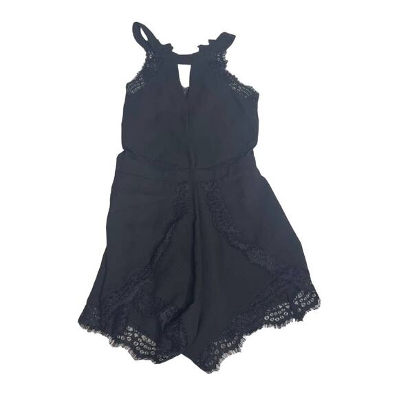 MATERIAL GIRL NWT Black XS Extra Small Lace Cutout Romper Zip Back Shorts - Picture 1 of 4